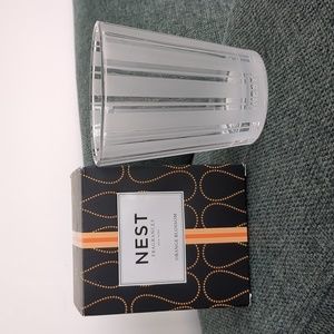 Nest empty candle vessel in box
